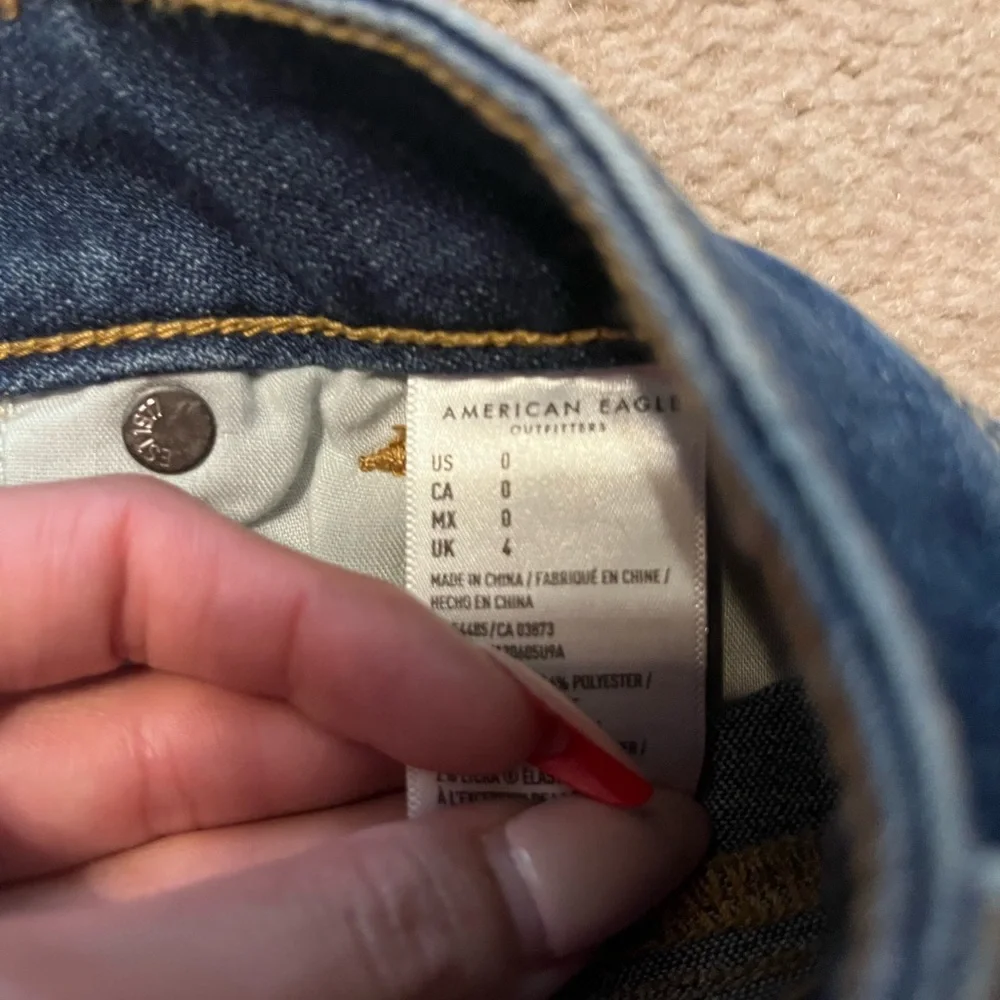 Shorts - Picture 2 of 3